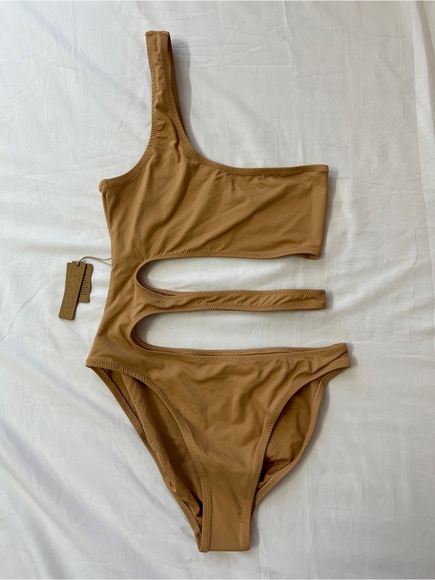 Summer Swim: Skims, L*Space, Cupshe & More Posh Party